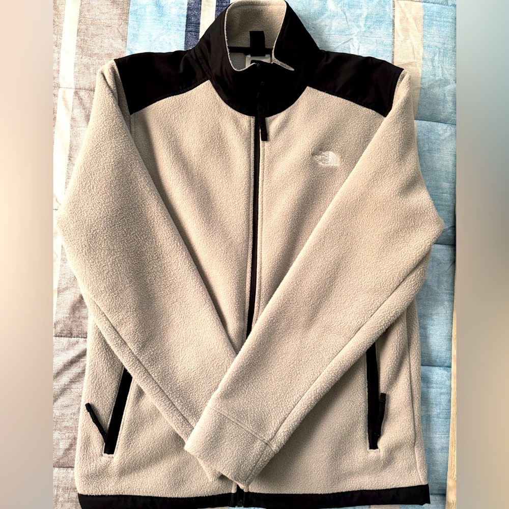 TNF Fleece Jacket Polar Tech. Sz Medium